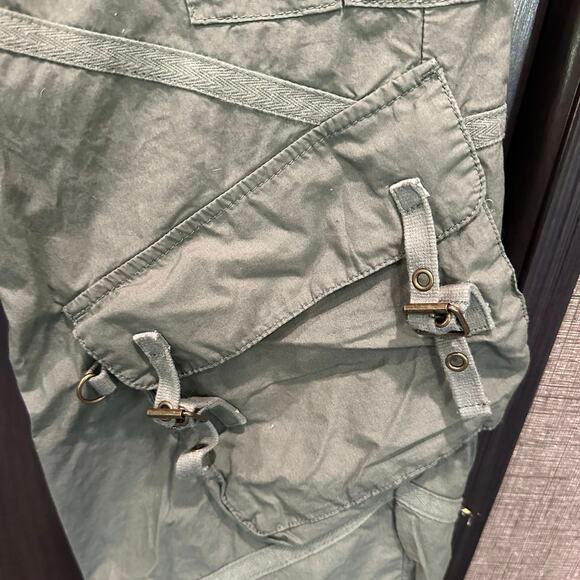 Boston Proper Y2K 90s Kim Possible Army Green Baggy Utility Cargo Pants Size 2 - Picture 7 of 13